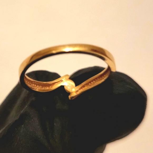 14K Yellow Gold Diamond Ring Marquise Cut NEW - Picture 7 of 9